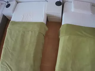 Julmodels Bedroom-D5's Live Sex Cam Show