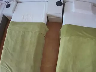 Julmodels Bedroom-D5's Live Sex Cam Show