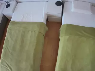 Julmodels Bedroom-D5's Live Sex Cam Show