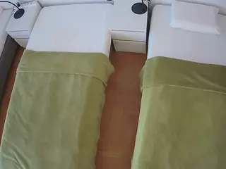 Julmodels Bedroom-D5's Live Sex Cam Show