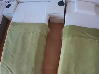 Julmodels Bedroom-D5's Live Sex Cam Show