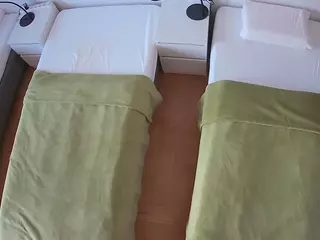 Julmodels Bedroom-D5's Live Sex Cam Show