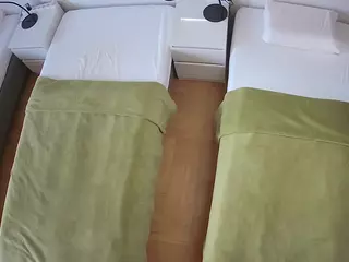Julmodels Bedroom-D5's Live Sex Cam Show