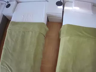 Julmodels Bedroom-D5's Live Sex Cam Show