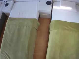 Julmodels Bedroom-D5's Live Sex Cam Show