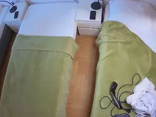Julmodels Bedroom-D5's Live Sex Cam Show