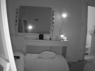 voyeurcam-julmodels-reallife-1 webcam