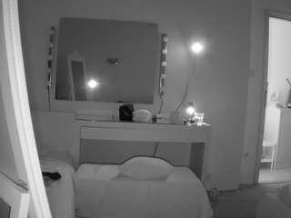 voyeurcam-julmod... Live Webcam on CamSoda