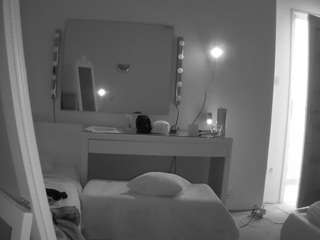 voyeurcam-julmodels-reallife-1 webcam