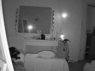 voyeurcam-julmodels-reallife-1