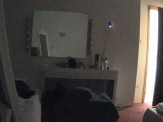 le modèle voyeurcam-julmodels-reallife-1 est en webcam porno dans un show sur le site camsoda, il possède les tags suivants: flashing,hidden cam,julmodels-house,mixed,no drinking,pov,sexwebcam,striptease,voyeur,hd