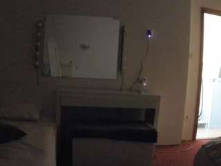 voyeurcam-julmodels-reallife-1
