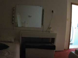 voyeurcam-julmodels-reallife-1
