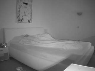 voyeurcam-julmodels-reallife-2
