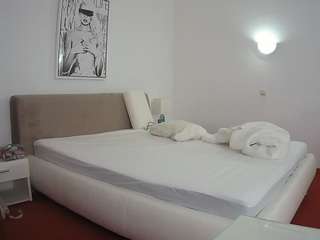 voyeurcam-julmodels-reallife-2