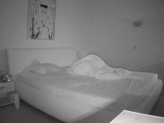 voyeurcam-julmodels-reallife-2