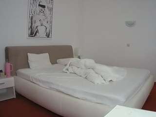 voyeurcam-julmod... Live Webcam on CamSoda