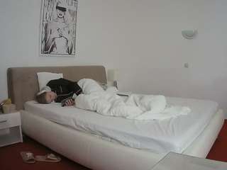 voyeurcam-julmod... Live Webcam on CamSoda