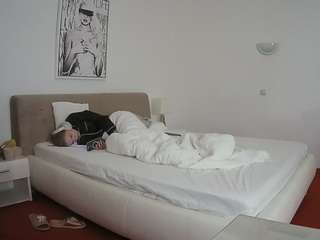 voyeurcam-julmod... Live Webcam on CamSoda