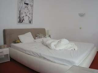 voyeurcam-julmod... Live Webcam on CamSoda