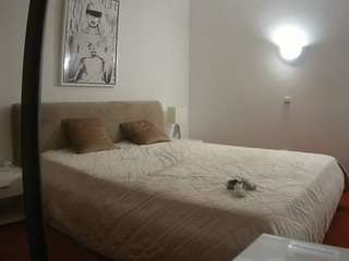 voyeurcam-julmodels-reallife-2