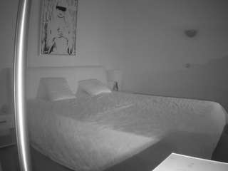 voyeurcam-julmodels-reallife-2
