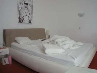 voyeurcam-julmodels-reallife-2