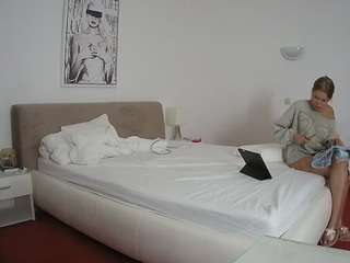 voyeurcam-julmod... Live Webcam on CamSoda