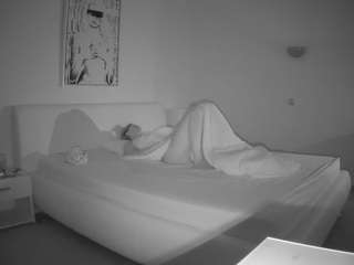 voyeurcam-julmodels-reallife-2