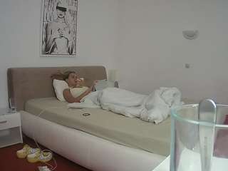 voyeurcam-julmodels-reallife-2