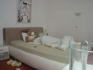 voyeurcam-julmodels-reallife-2