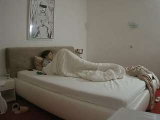 voyeurcam-julmodels-reallife-2