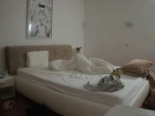 voyeurcam-julmodels-reallife-2