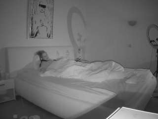  voyeurcam-julmodels-reallife-2 chat room