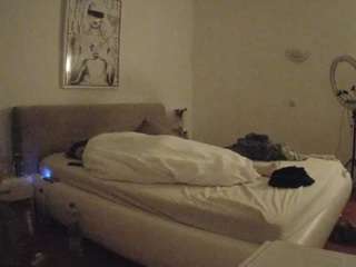 voyeurcam-julmodels-reallife-2 Webcam Model Profile