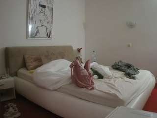 voyeurcam-julmodels-reallife-2