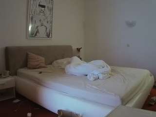 voyeurcam-julmodels-reallife-2