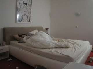 voyeurcam-julmodels-reallife-2