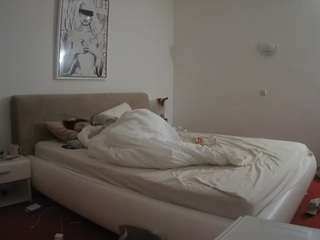voyeurcam-julmodels-reallife-2