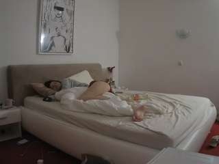 voyeurcam-julmodels-reallife-2