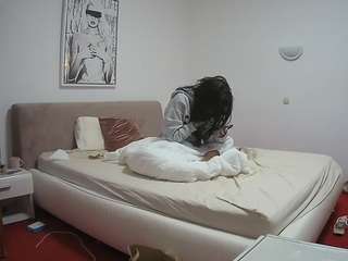 voyeurcam-julmodels-reallife-2