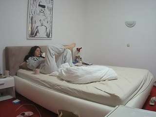voyeurcam-julmodels-reallife-2
