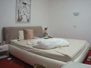 voyeurcam-julmodels-reallife-2