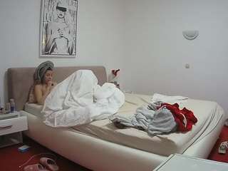 voyeurcam-julmodels-reallife-2 Thumb Image