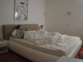 voyeurcam-julmodels-reallife-2 Thumb Image