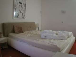  voyeurcam-julmodels-reallife-2 chat room