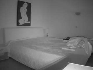 voyeurcam-julmodels-reallife-2