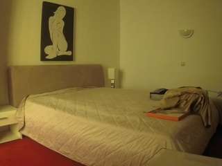 voyeurcam-julmodels-reallife-2