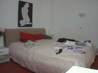 voyeurcam-julmod... Live Webcam on CamSoda