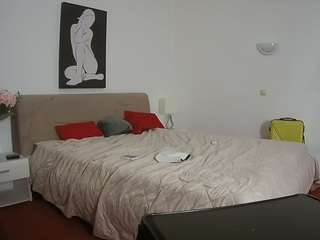 voyeurcam-julmod... Live Webcam on CamSoda